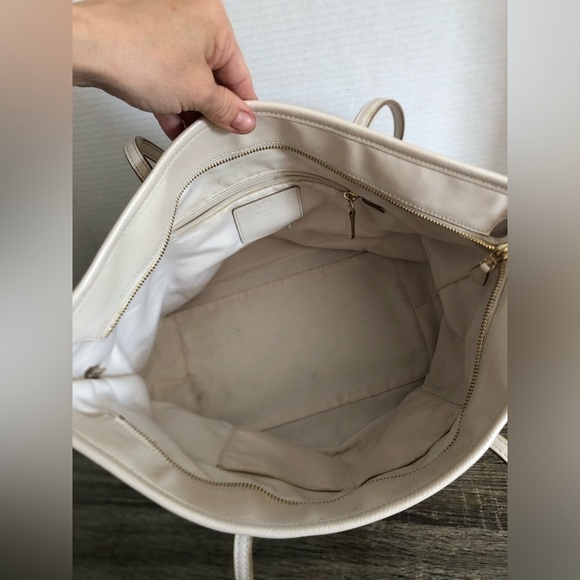 Coach Cream Crossgrain Leather Tote Bag - Picture 8 of 14